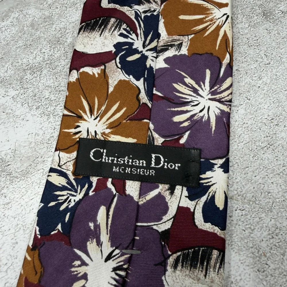 Christian Dior 100% Silk Tie Mens One Size Multicolor Floral Made In USA Necktie